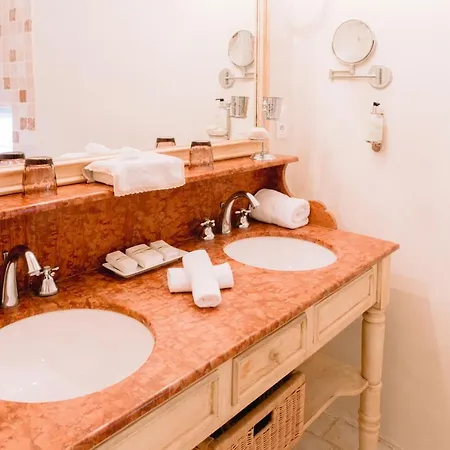 De La Rose - Teritoria Hotel 3*